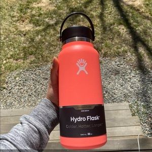 Hydro Flask 32 oz Wide mouth Hibiscus